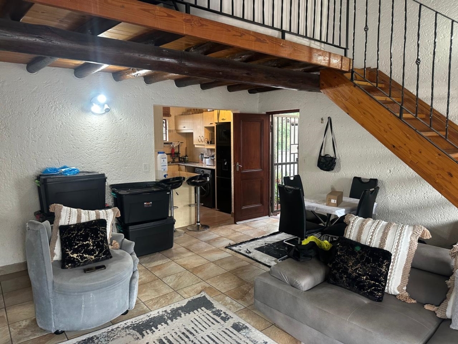 To Let 2 Bedroom Property for Rent in Paulshof Gauteng