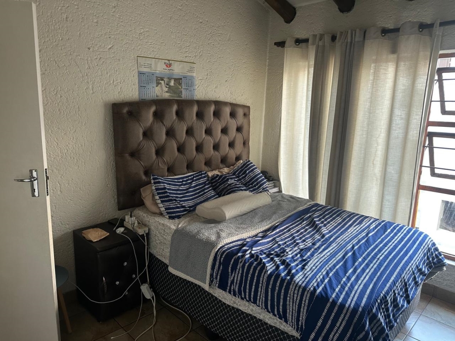 To Let 2 Bedroom Property for Rent in Paulshof Gauteng