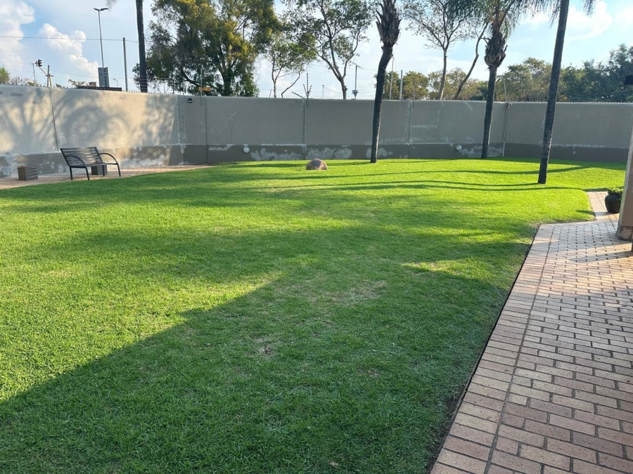 To Let 2 Bedroom Property for Rent in Paulshof Gauteng