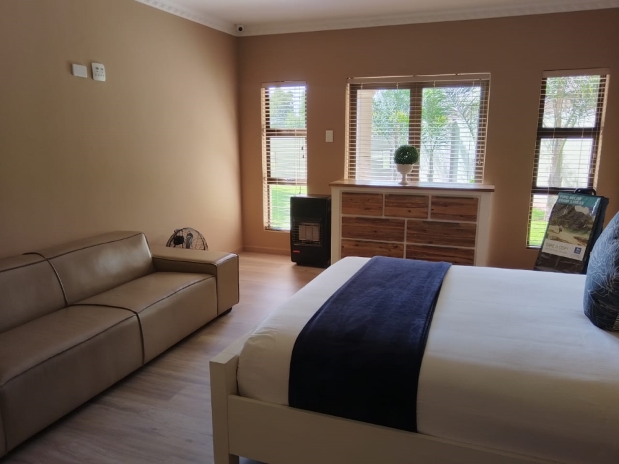 4 Bedroom Property for Sale in Crystal Park Gauteng