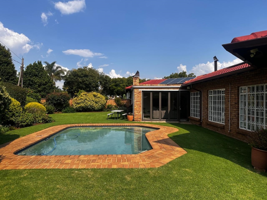 3 Bedroom Property for Sale in Sunward Park Gauteng