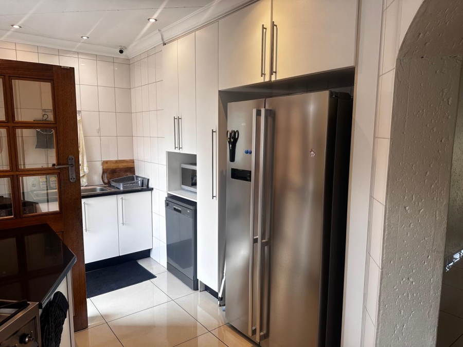 3 Bedroom Property for Sale in Sunward Park Gauteng