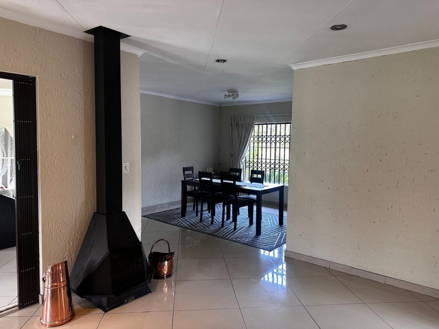 3 Bedroom Property for Sale in Sunward Park Gauteng