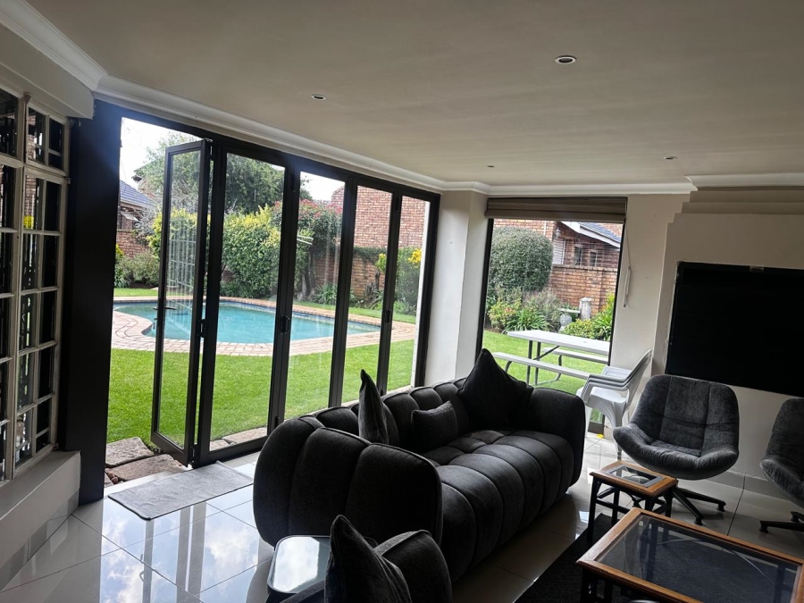 3 Bedroom Property for Sale in Sunward Park Gauteng