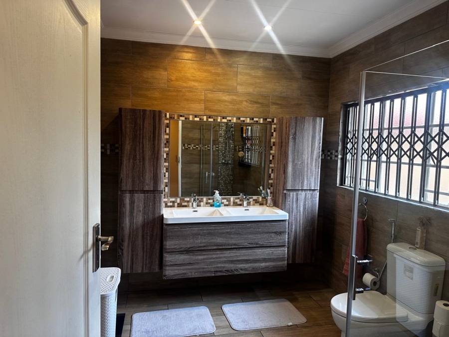 3 Bedroom Property for Sale in Sunward Park Gauteng