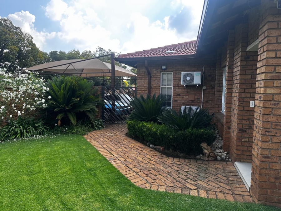 3 Bedroom Property for Sale in Sunward Park Gauteng