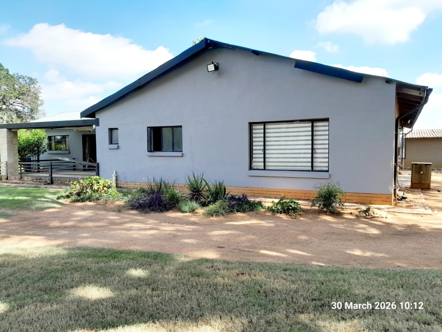 4 Bedroom Property for Sale in Pretoria North Gauteng