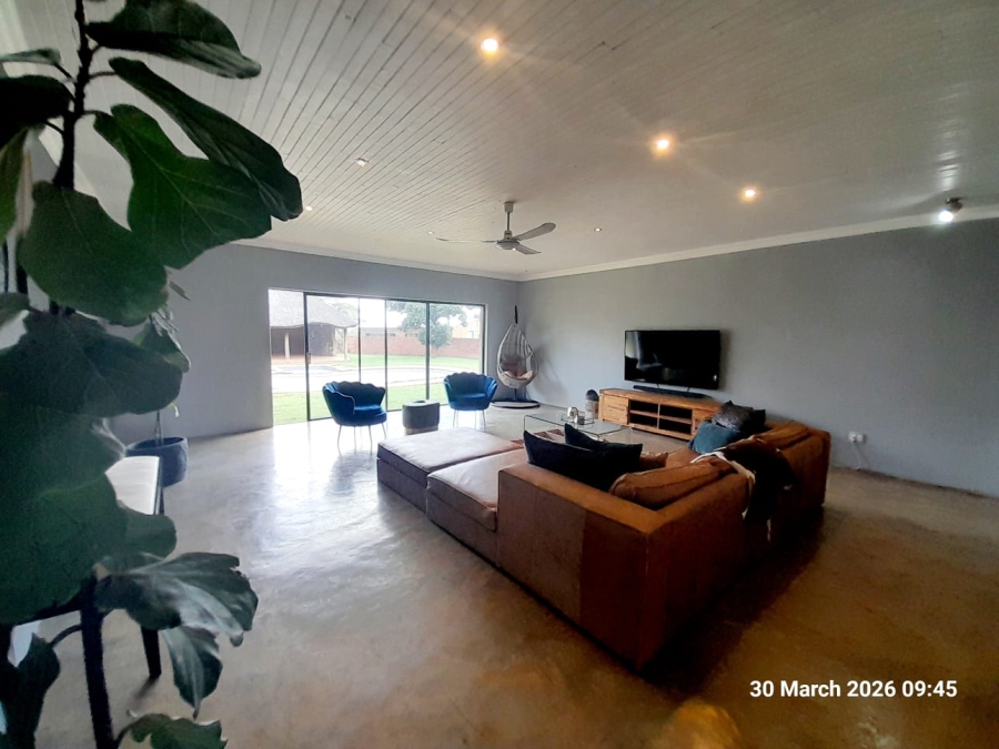 4 Bedroom Property for Sale in Pretoria North Gauteng