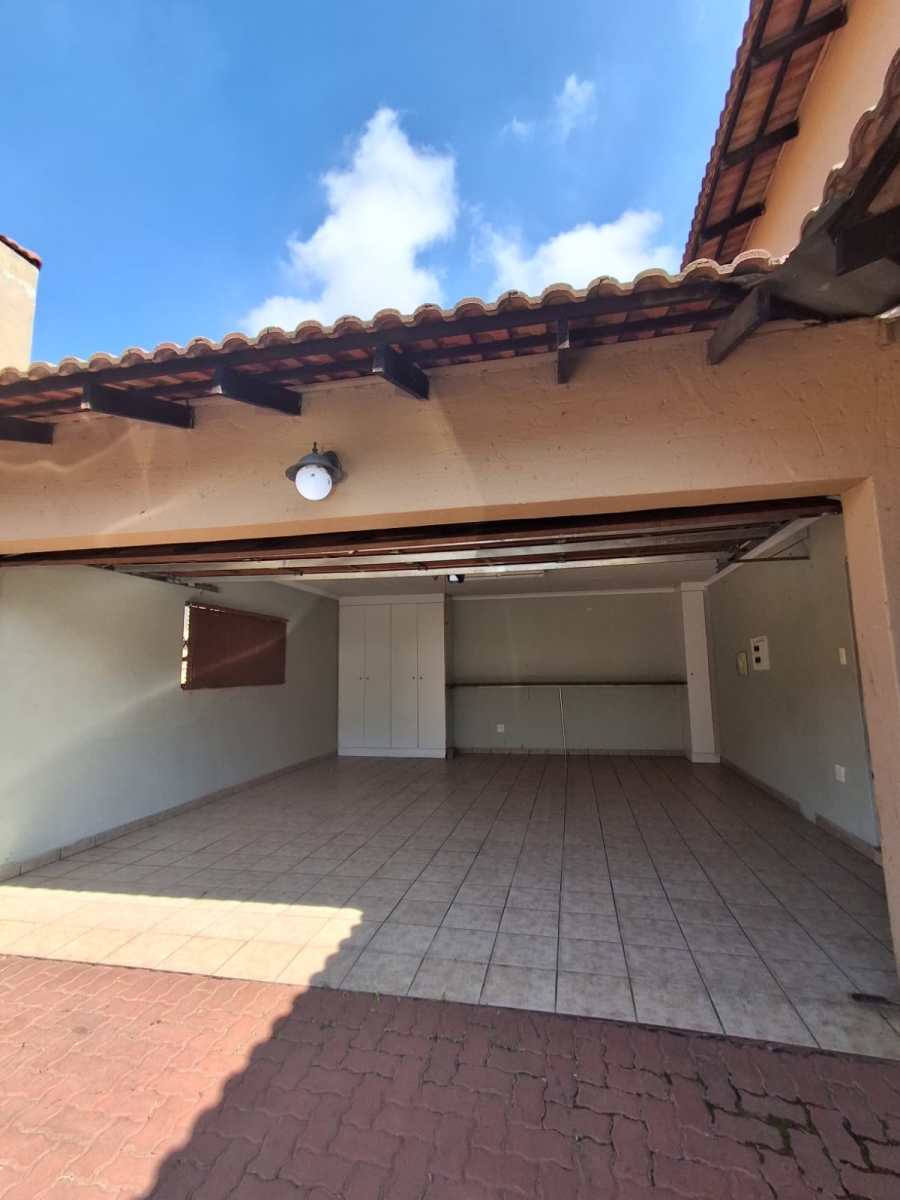 4 Bedroom Property for Sale in Risiville Gauteng