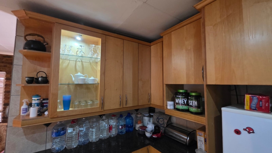 5 Bedroom Property for Sale in Doornpoort Gauteng