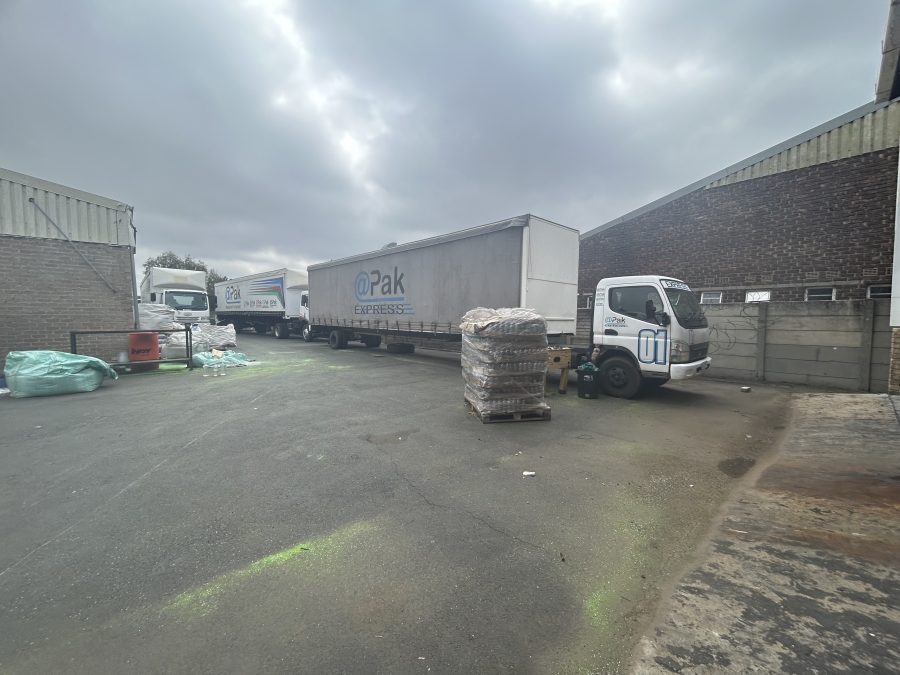 To Let commercial Property for Rent in Spartan Gauteng