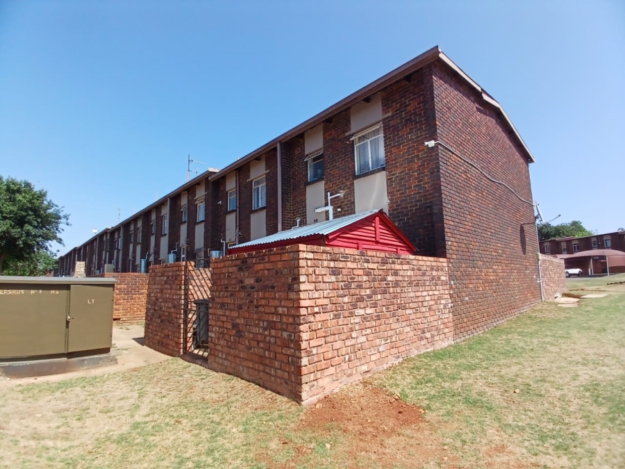 3 Bedroom Property for Sale in Groblerpark Gauteng