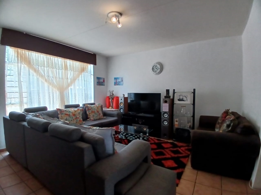 3 Bedroom Property for Sale in Groblerpark Gauteng