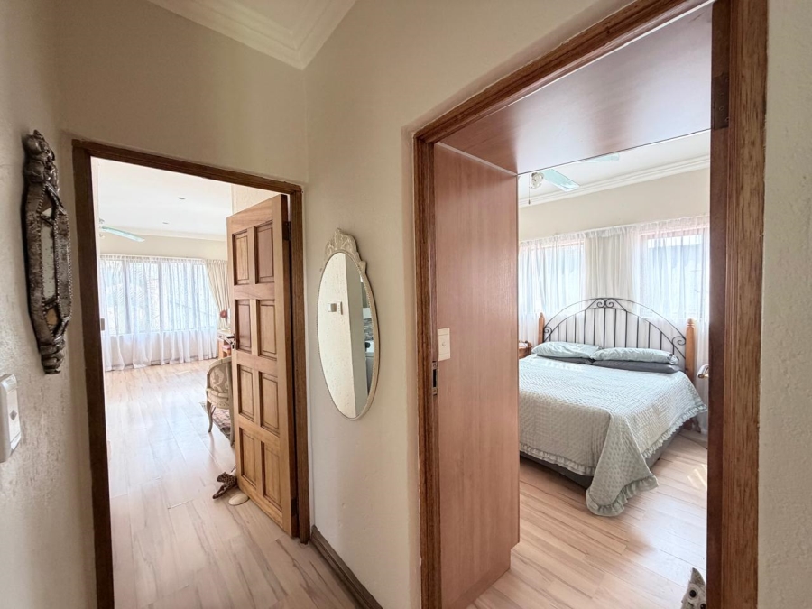 4 Bedroom Property for Sale in Featherbrooke Estate Gauteng