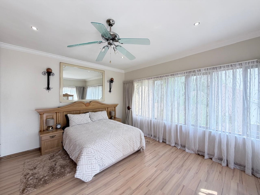 4 Bedroom Property for Sale in Featherbrooke Estate Gauteng