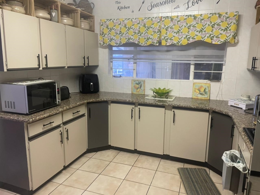 4 Bedroom Property for Sale in Rant En Dal Gauteng