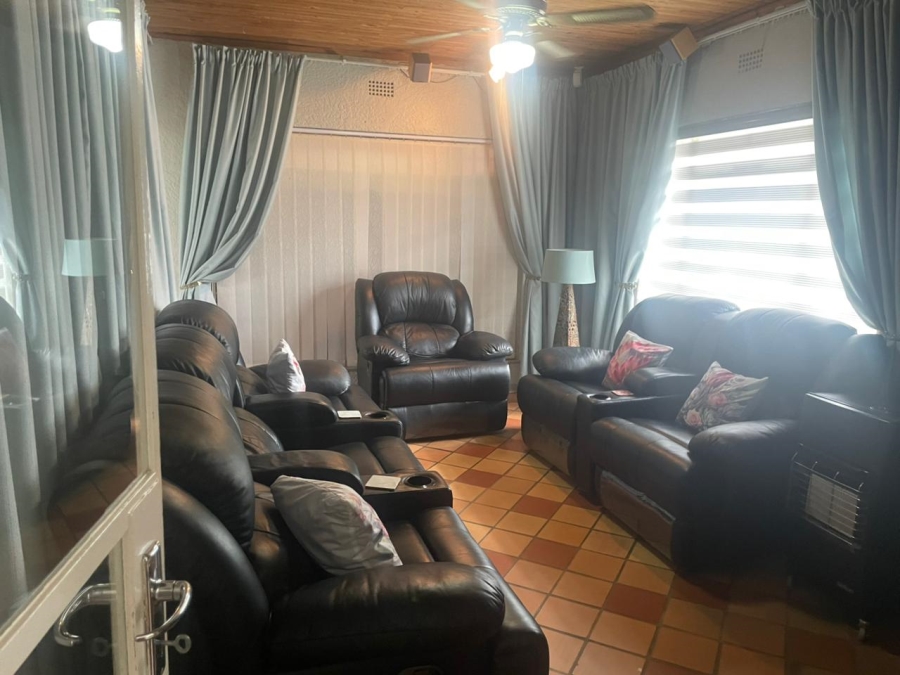 4 Bedroom Property for Sale in Rant En Dal Gauteng