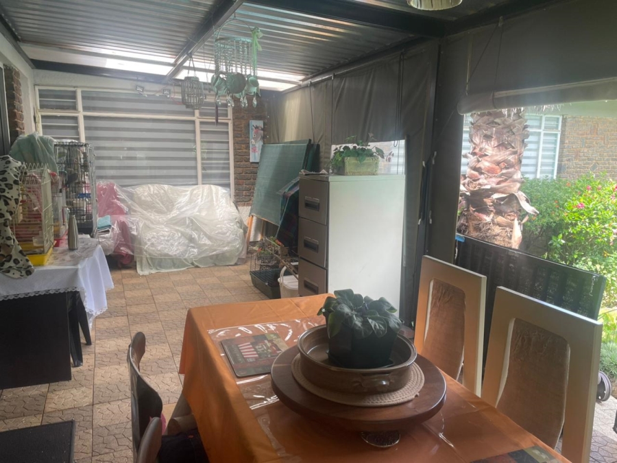 4 Bedroom Property for Sale in Rant En Dal Gauteng