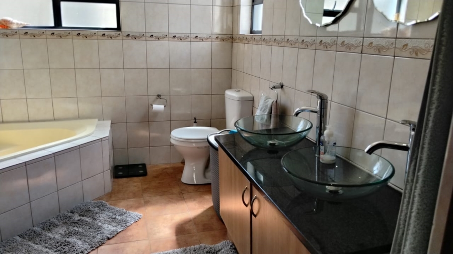 3 Bedroom Property for Sale in Chancliff Ridge Gauteng