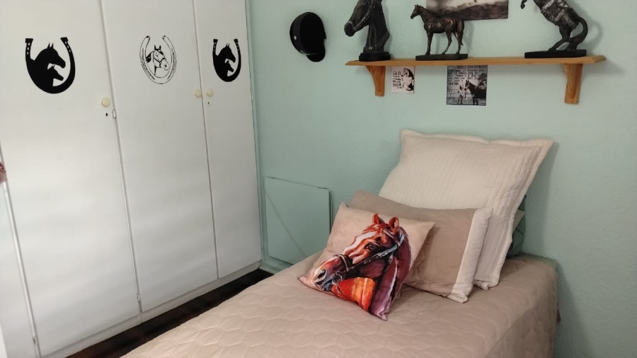 4 Bedroom Property for Sale in Rant En Dal Gauteng