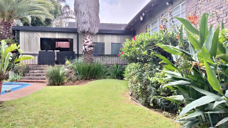 4 Bedroom Property for Sale in Rant En Dal Gauteng