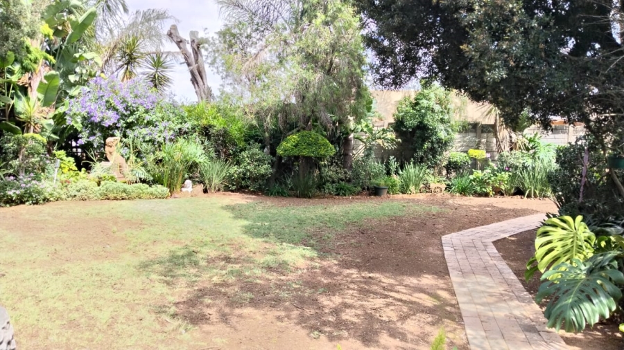 4 Bedroom Property for Sale in Rant En Dal Gauteng