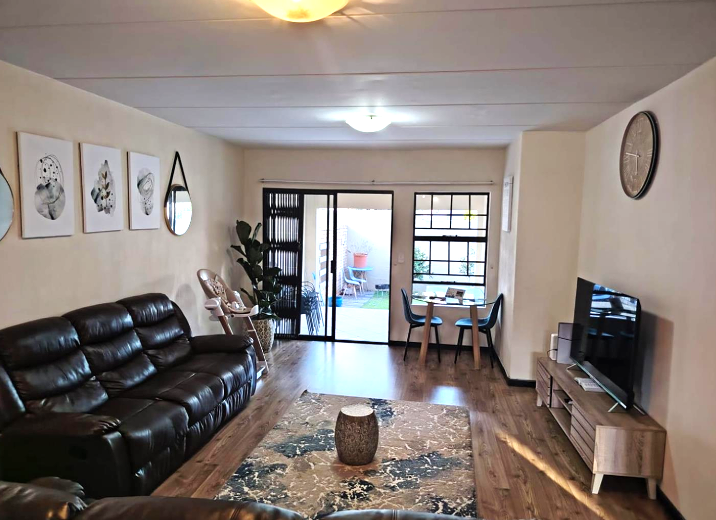 To Let 2 Bedroom Property for Rent in North Riding Gauteng