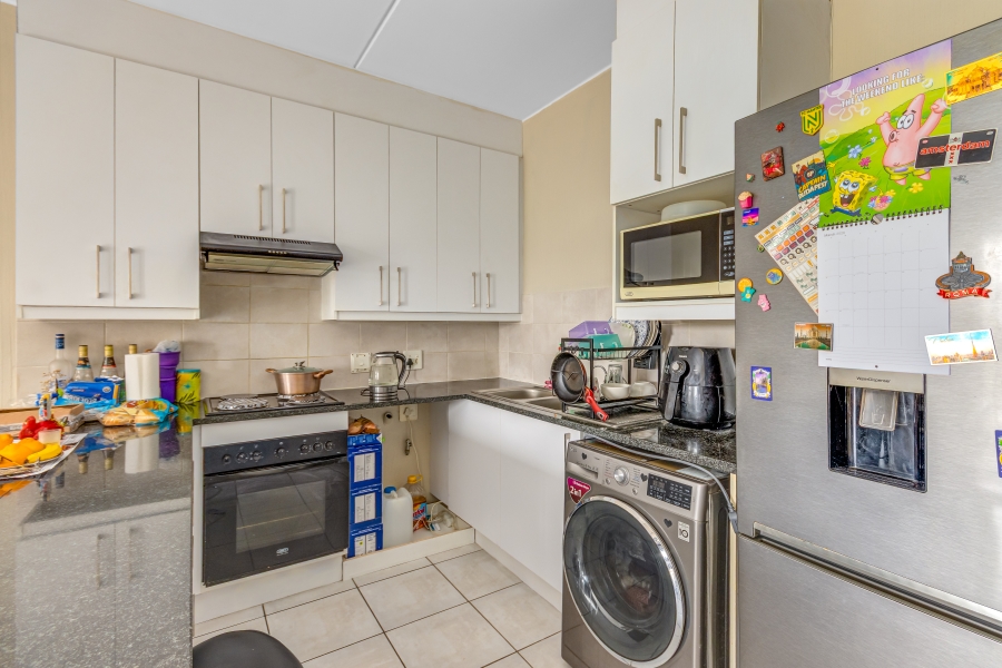 2 Bedroom Property for Sale in Barbeque Downs Gauteng