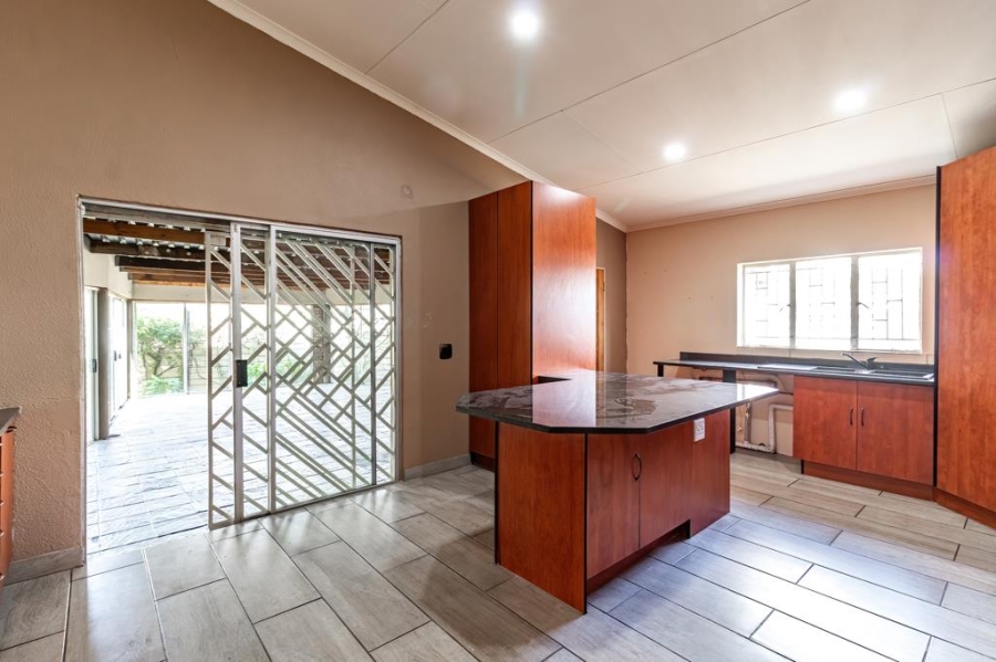 4 Bedroom Property for Sale in Van Riebeeck Park Gauteng