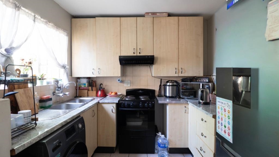 2 Bedroom Property for Sale in Van Riebeeck Park Gauteng