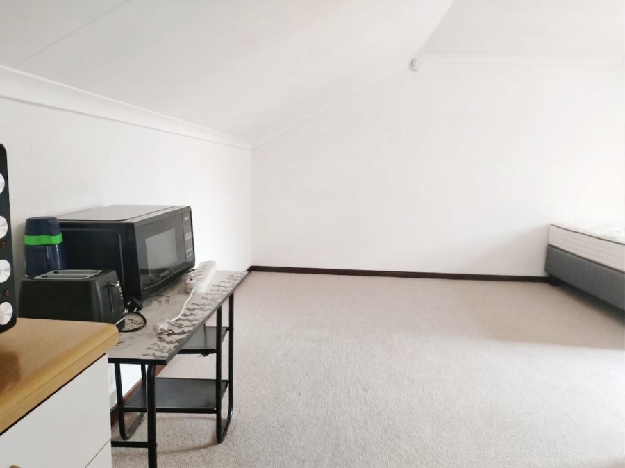 To Let 1 Bedroom Property for Rent in Edenburg Gauteng