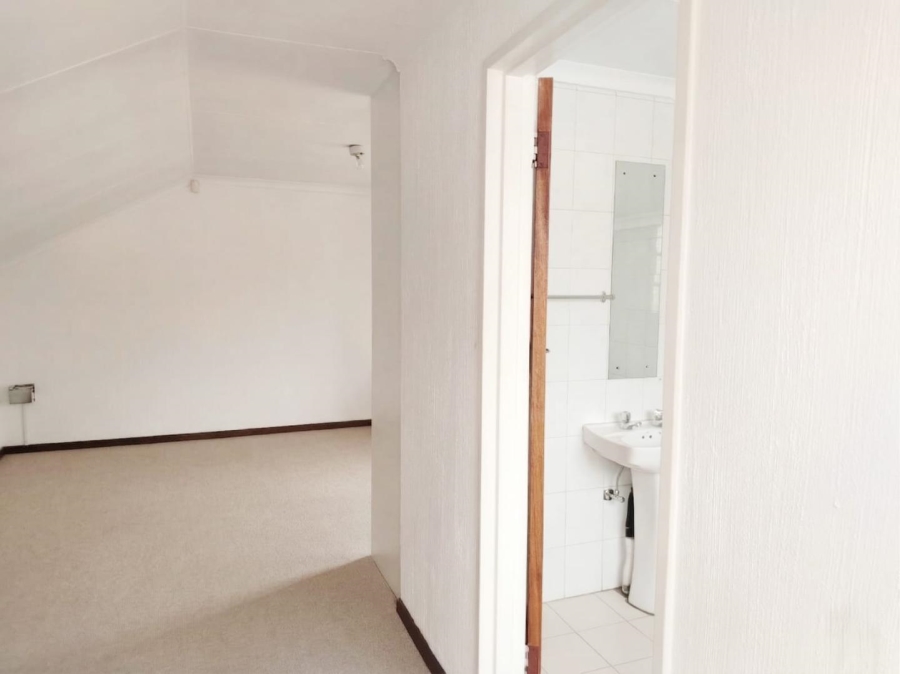 To Let 1 Bedroom Property for Rent in Edenburg Gauteng
