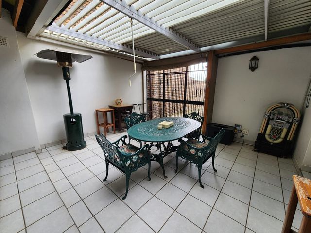 3 Bedroom Property for Sale in Fourways Gauteng