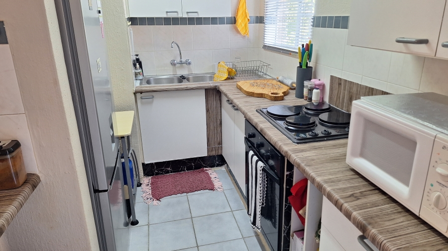 2 Bedroom Property for Sale in Rietfontein Gauteng