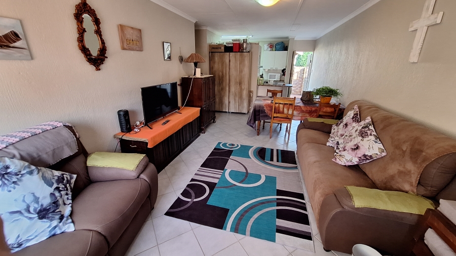 2 Bedroom Property for Sale in Rietfontein Gauteng