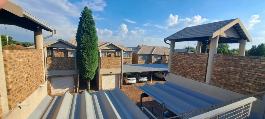 2 Bedroom Property for Sale in Rietfontein Gauteng