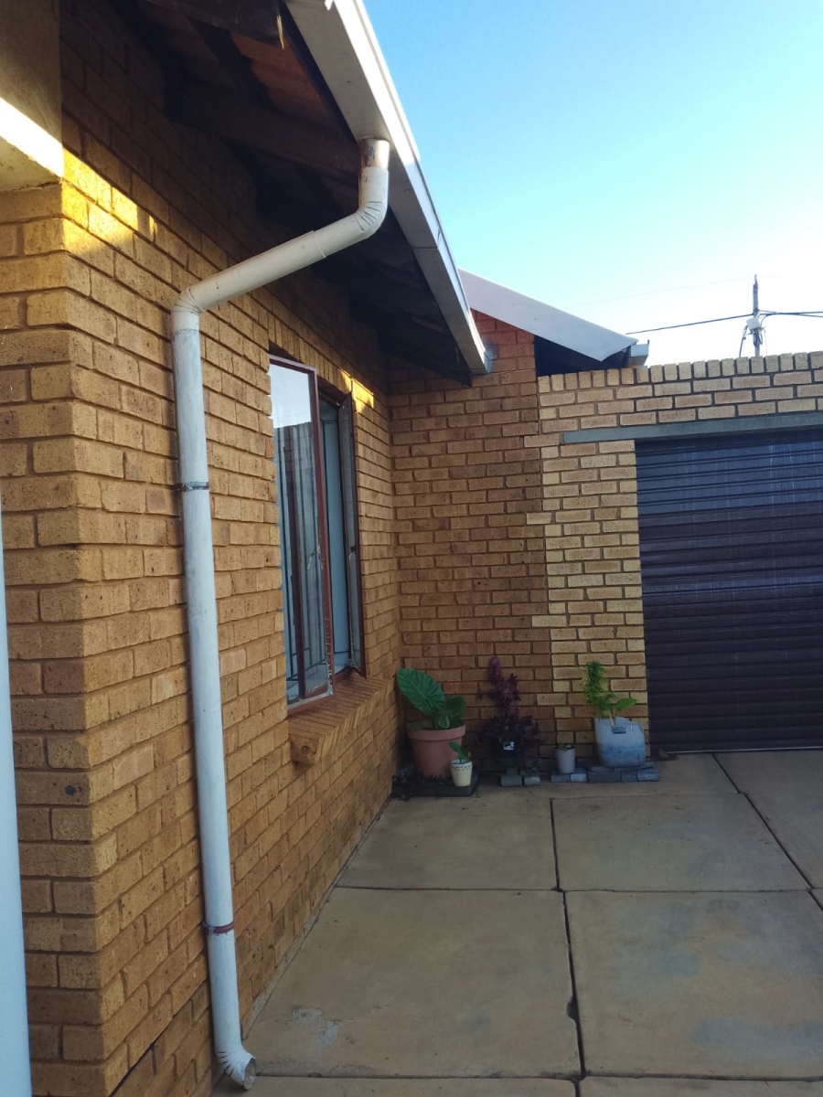 3 Bedroom Property for Sale in Soshanguve WW Gauteng