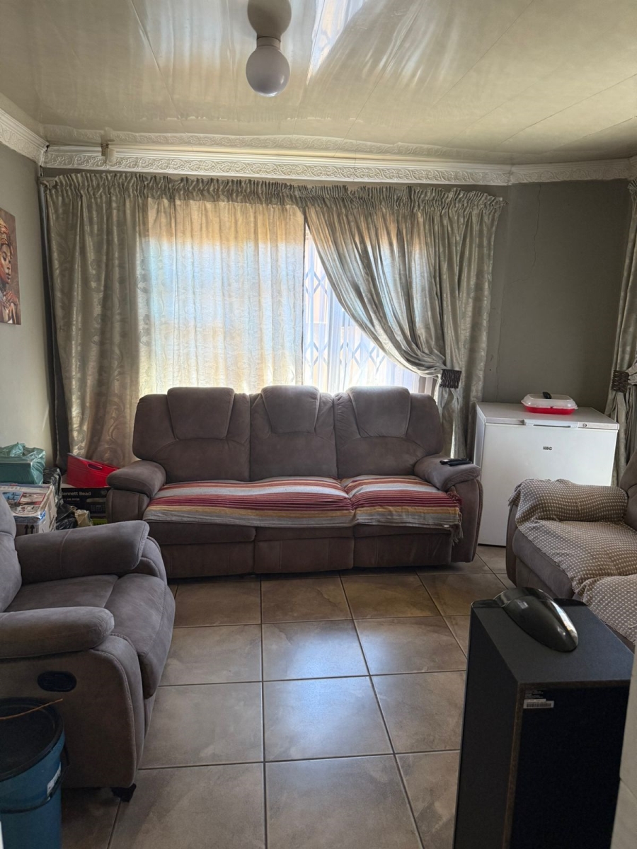 3 Bedroom Property for Sale in Soshanguve WW Gauteng