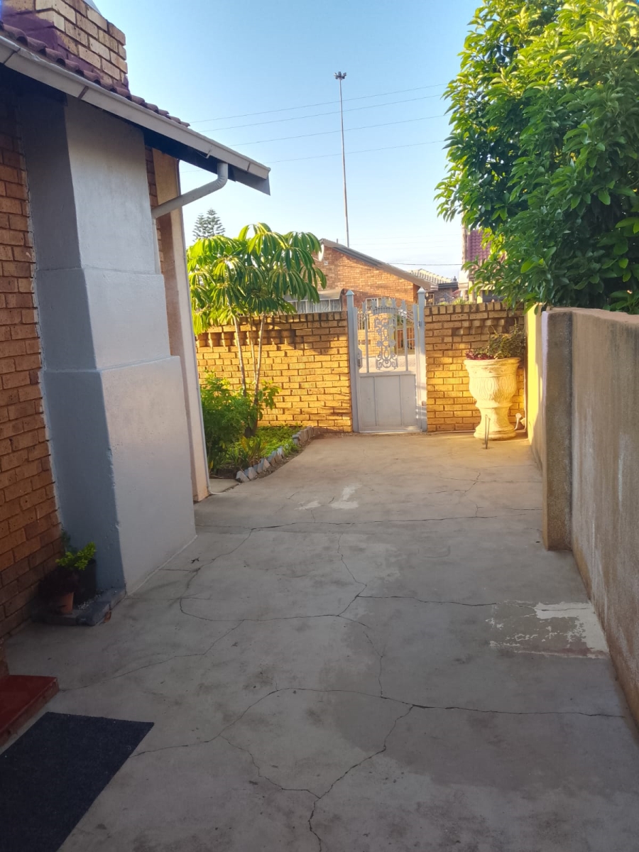 3 Bedroom Property for Sale in Soshanguve WW Gauteng