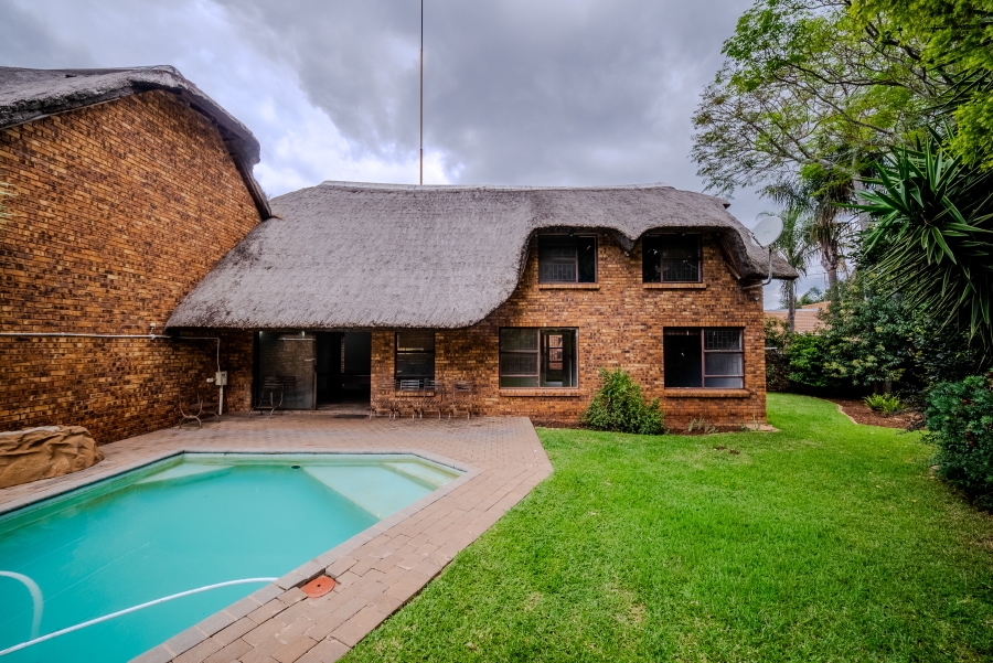 3 Bedroom Property for Sale in Faerie Glen Gauteng