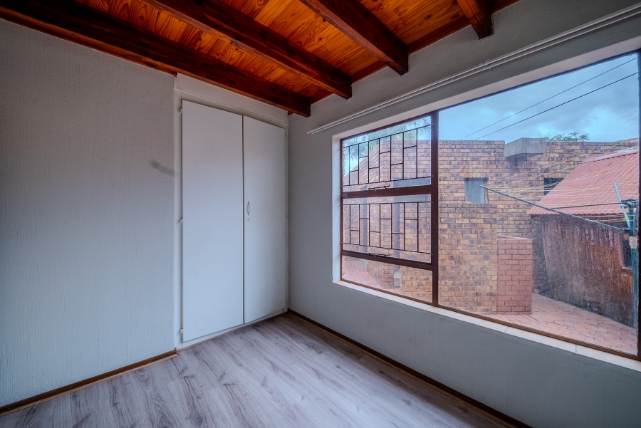 3 Bedroom Property for Sale in Faerie Glen Gauteng