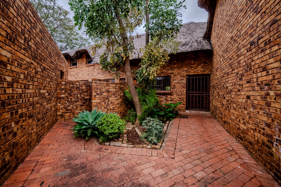 3 Bedroom Property for Sale in Faerie Glen Gauteng