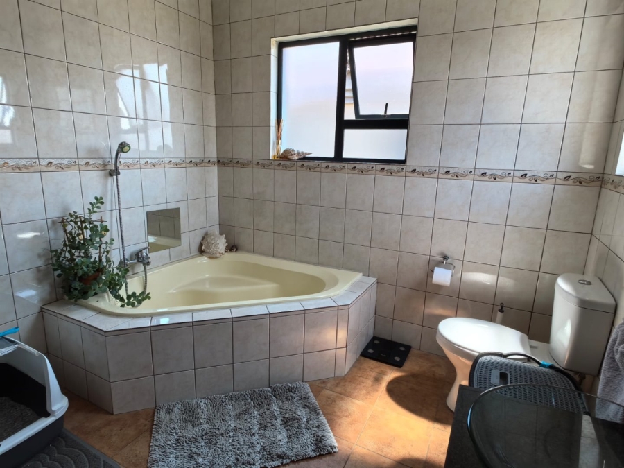 3 Bedroom Property for Sale in Chancliff Ridge Gauteng