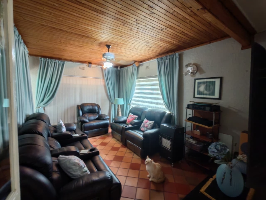 4 Bedroom Property for Sale in Rant En Dal Gauteng