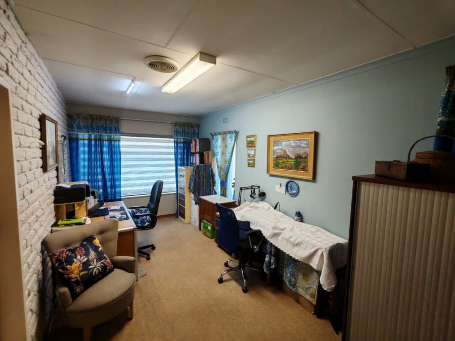 4 Bedroom Property for Sale in Rant En Dal Gauteng