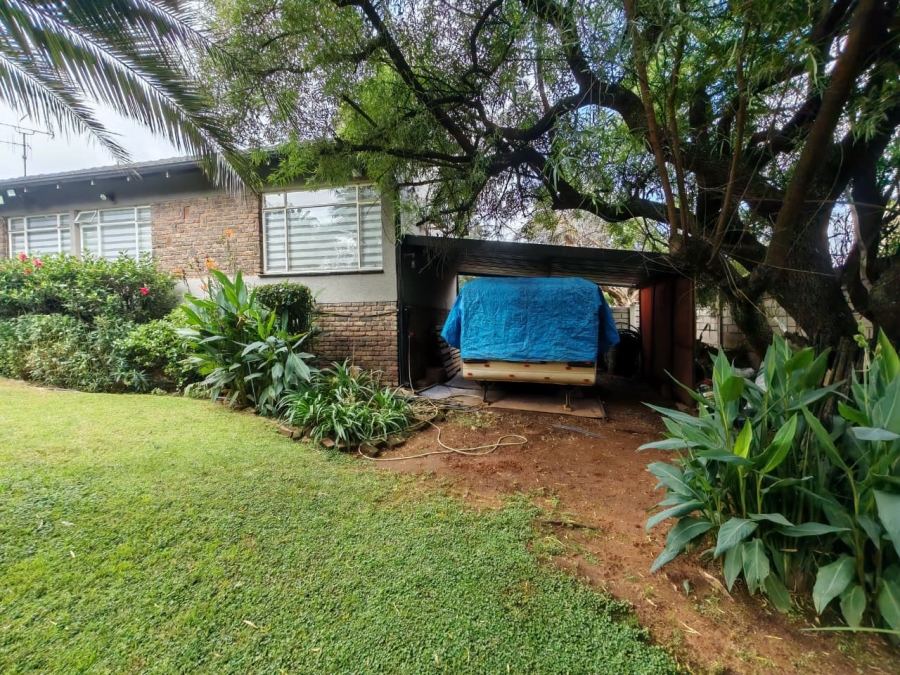 4 Bedroom Property for Sale in Rant En Dal Gauteng