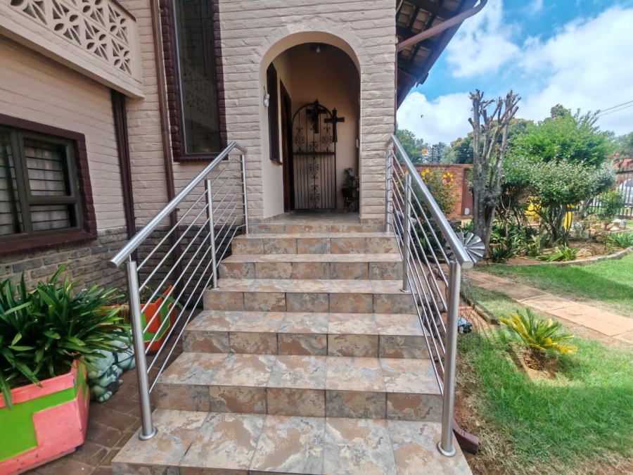 4 Bedroom Property for Sale in Horison Park Gauteng