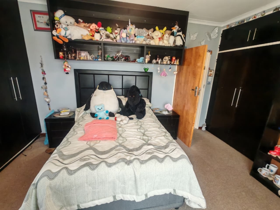 4 Bedroom Property for Sale in Horison Park Gauteng