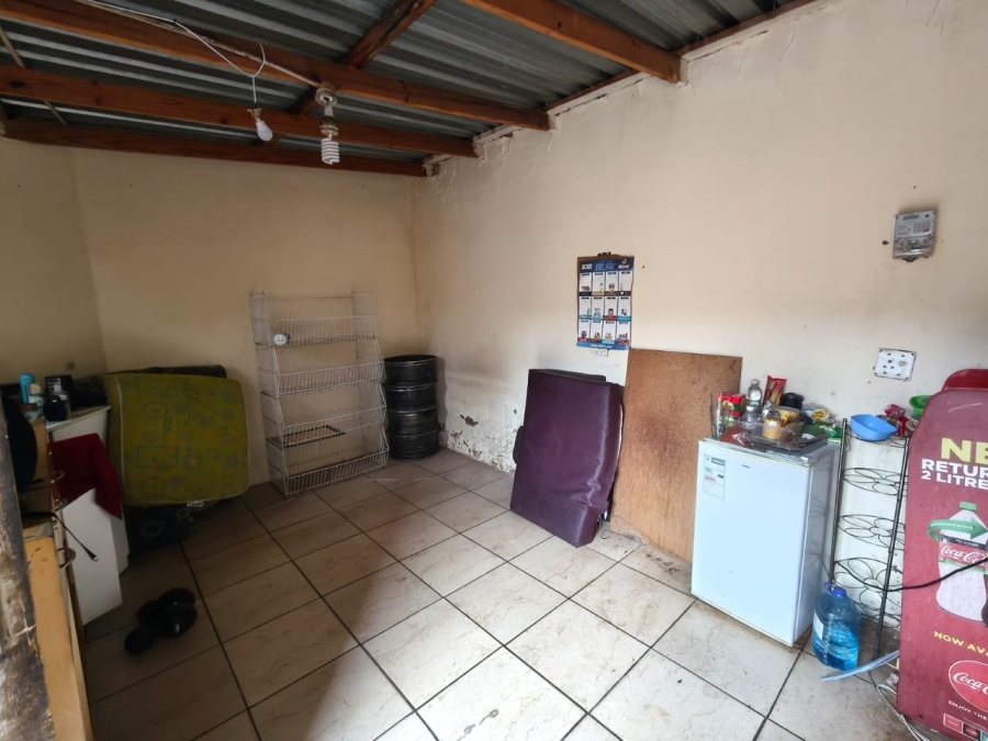 To Let 1 Bedroom Property for Rent in Laudium Gauteng