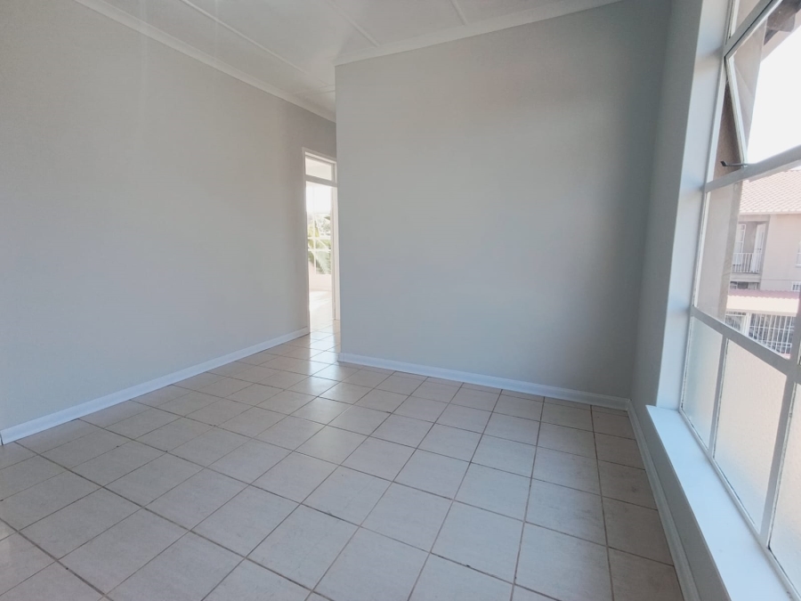 2 Bedroom Property for Sale in Brackenhurst Gauteng